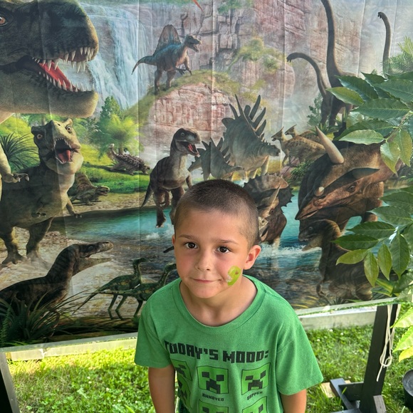 Meet your Posher, Kimberly - Picture 3 of 6